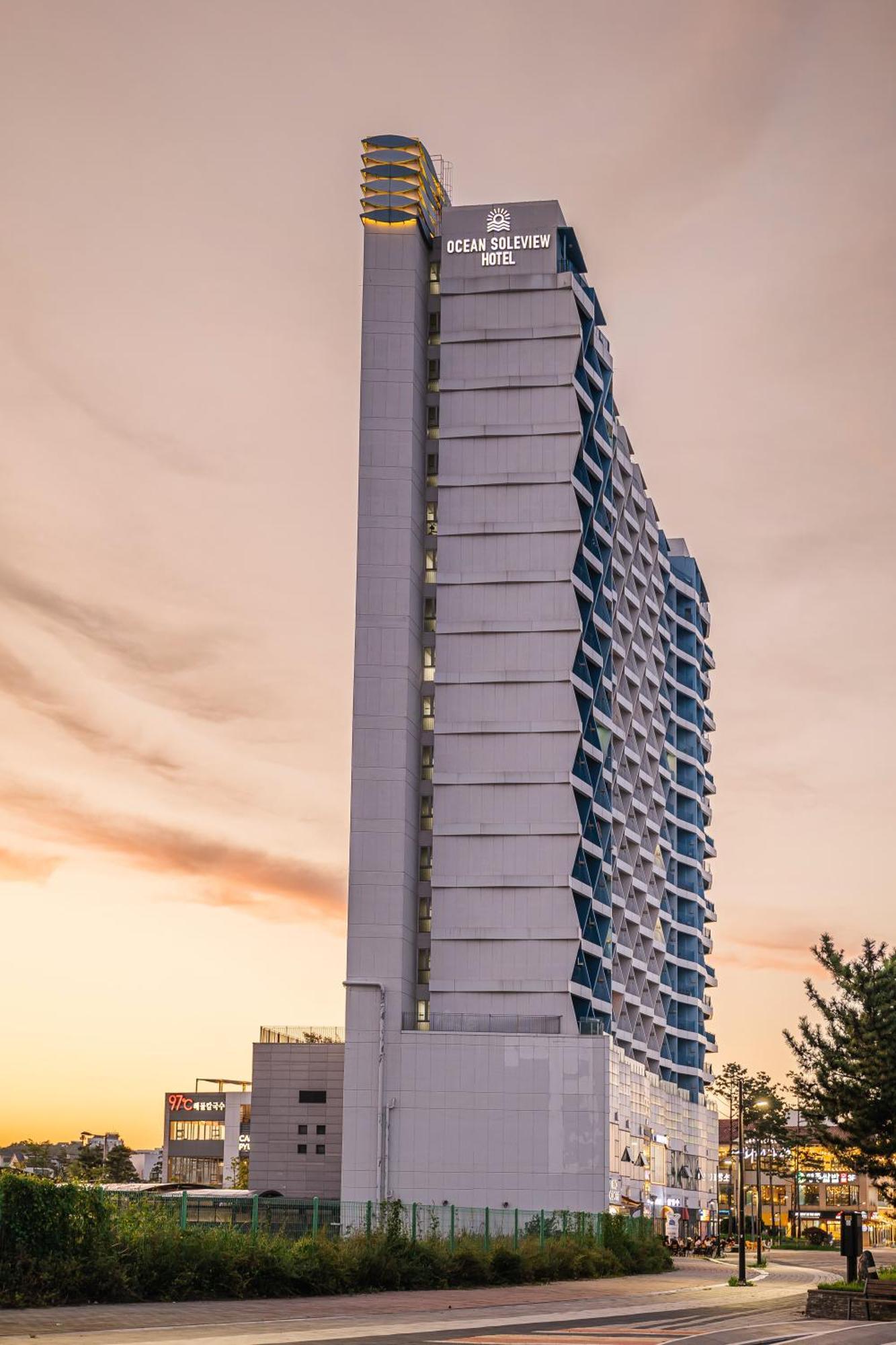 Ocean Soleview Hotel Incshon Kültér fotó