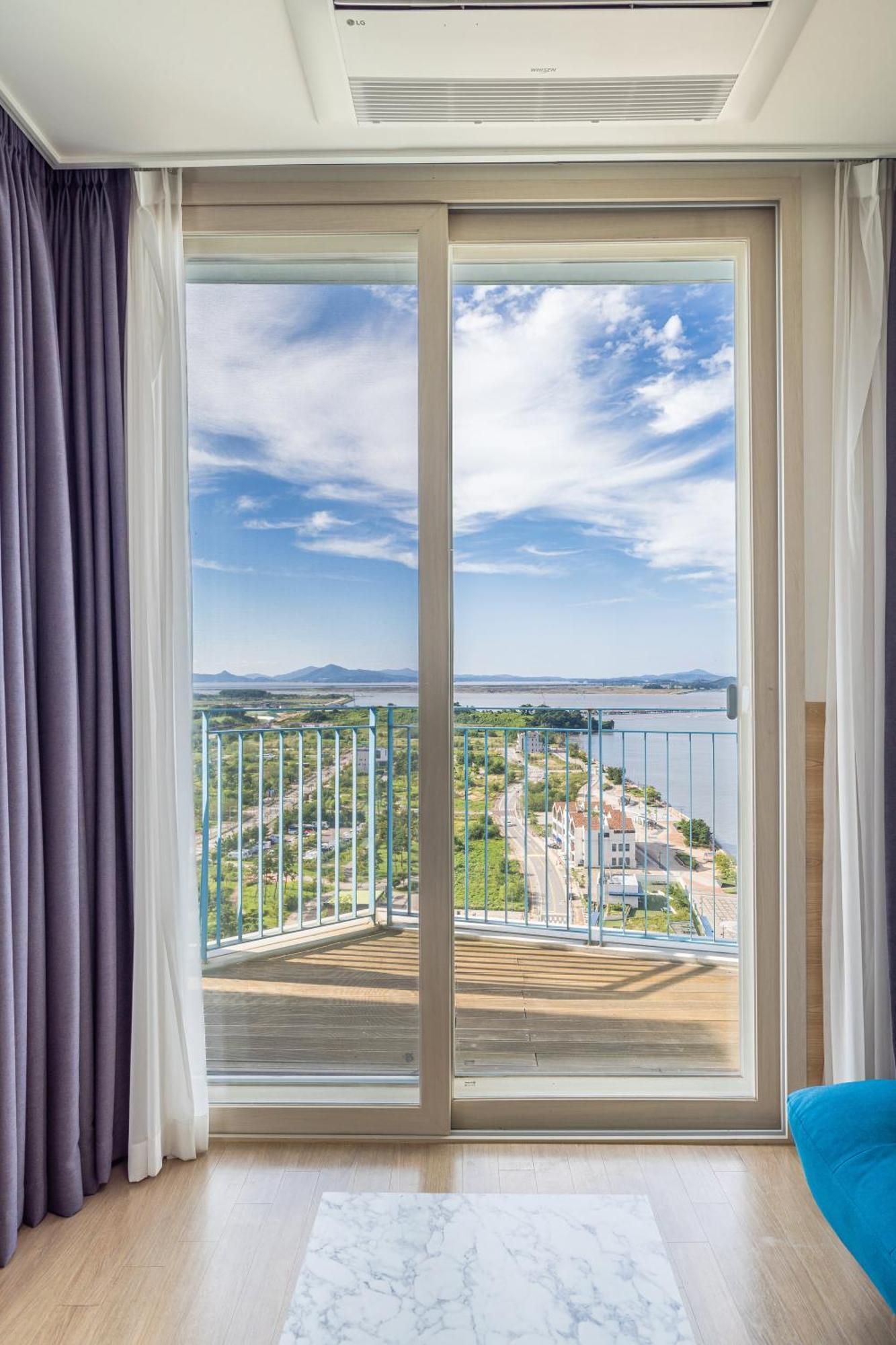 Ocean Soleview Hotel Incshon Kültér fotó