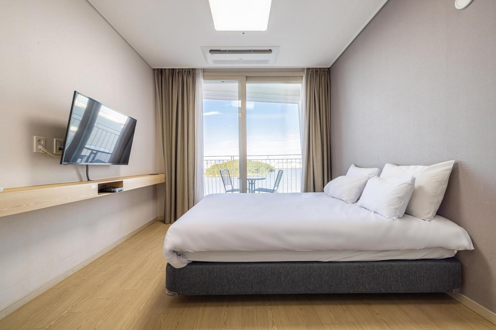 Ocean Soleview Hotel Incshon Kültér fotó