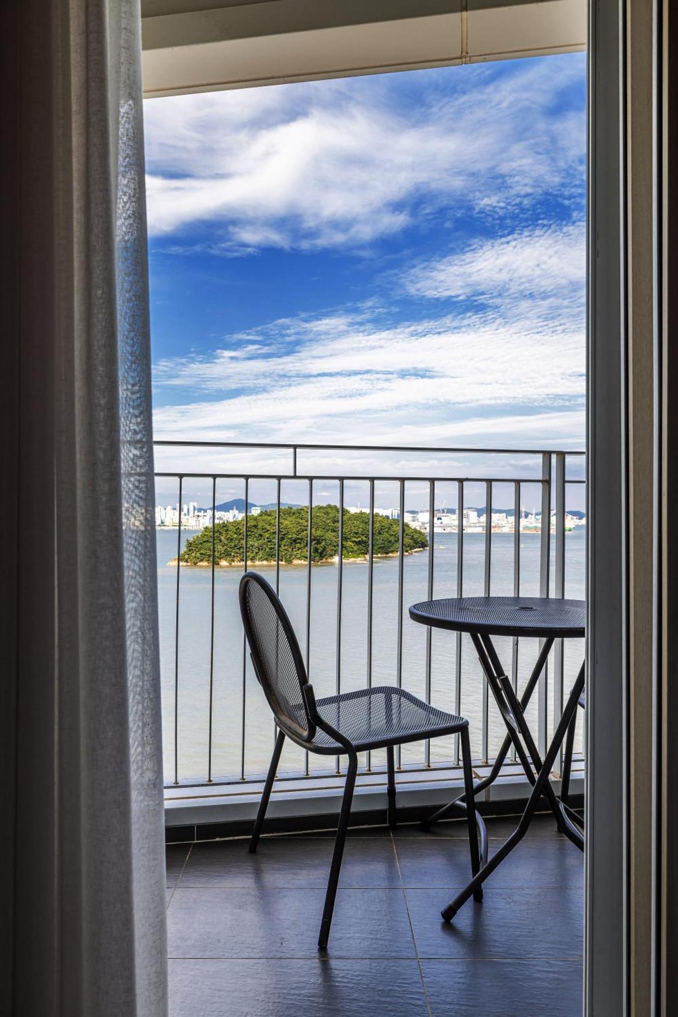 Ocean Soleview Hotel Incshon Kültér fotó