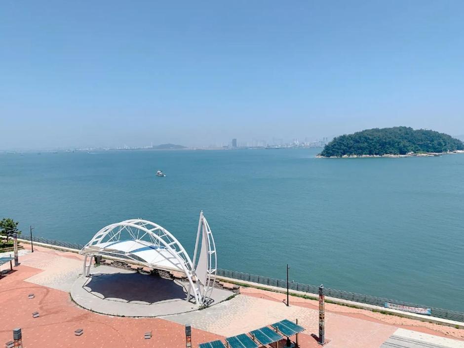 Ocean Soleview Hotel Incshon Kültér fotó